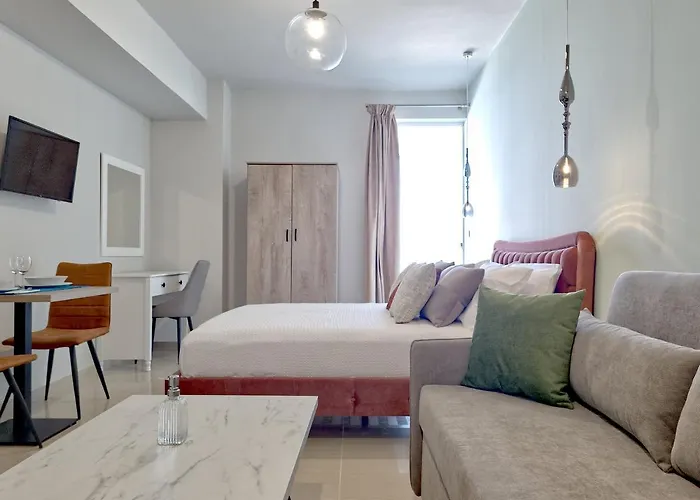 Epipleon Luxury Suites - 103 - Δωμάτιο 35Τμ Με Βεράντα 35Τμ Μπροστά Στη Θάλασσα
