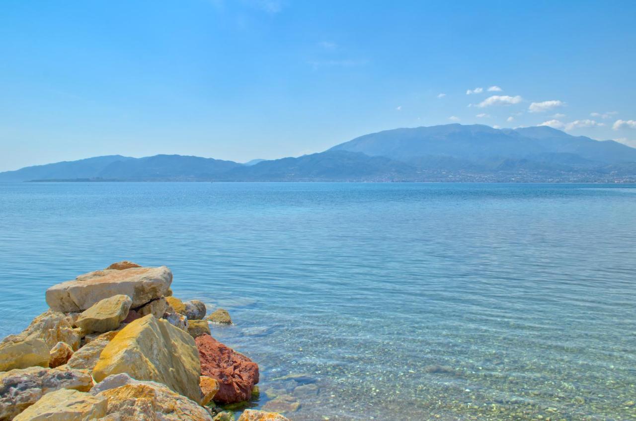 Apartment Epipleon Luxury - 103 - 35τμ με βεράντα 35τμ μπροστά στη θάλασσα Kato Platanitis